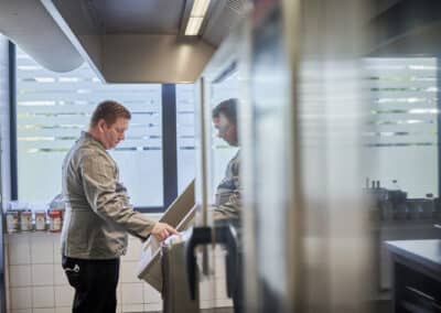 Dussmann situatives Shooting in der Großküche, Kantine, Unternehmensfotografie - Veganuary